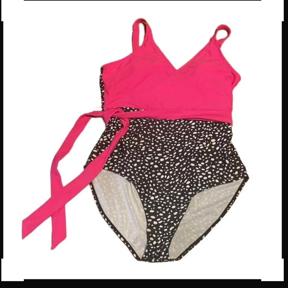 Chic‎ Pink and Black One Piece Swimsuit